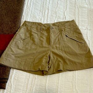 Royal Robbin’s hiking short in khaki
